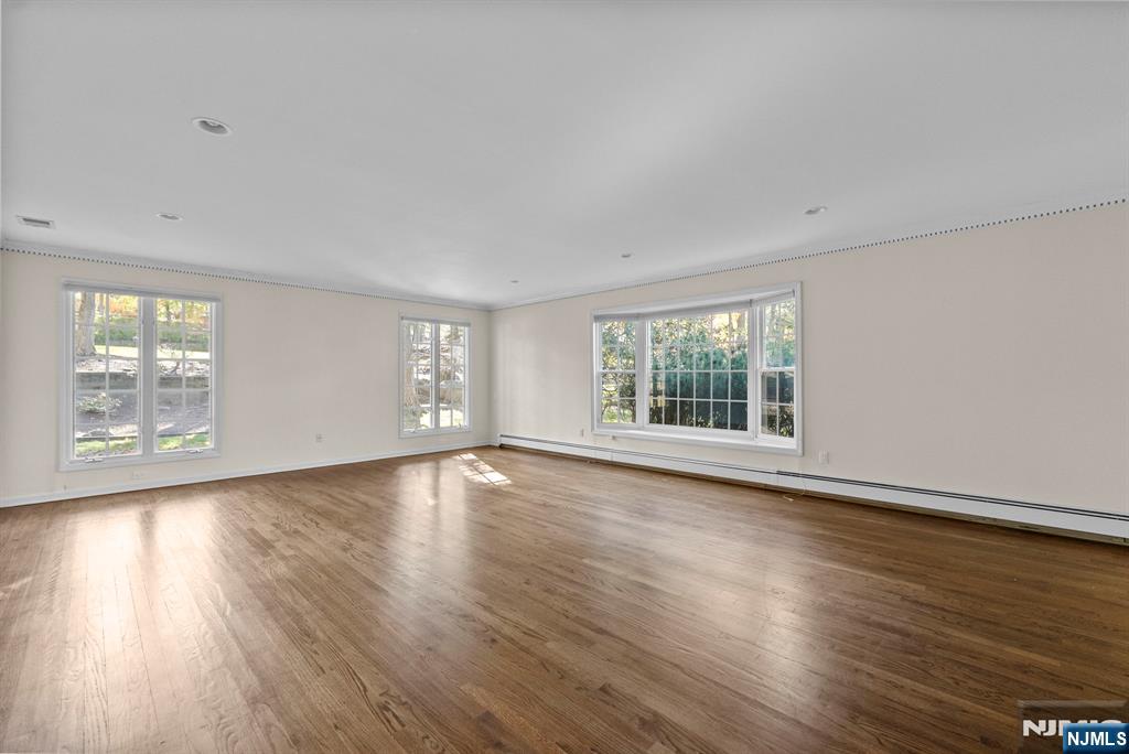 23 Pike Street Alpine, NJ 07620 - Photo 6 of 45