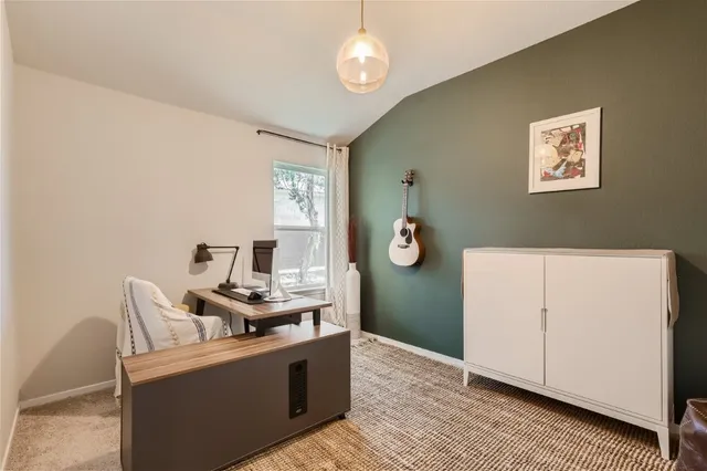 $2,350 | 21501 Stampede Trail, Lago Vista, TX 78645