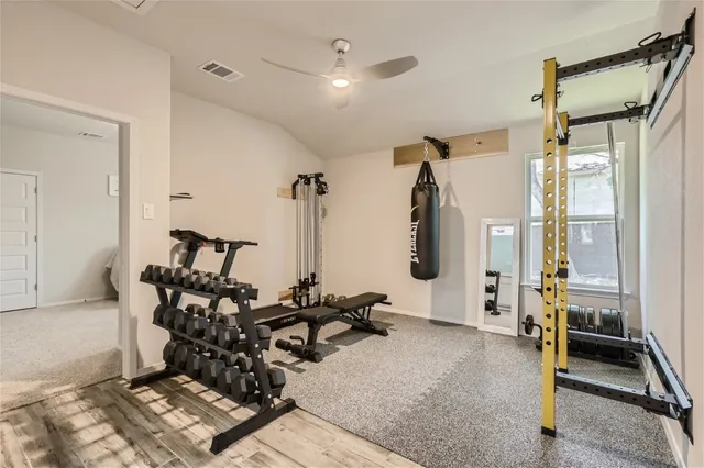 $2,350 | 21501 Stampede Trail, Lago Vista, TX 78645