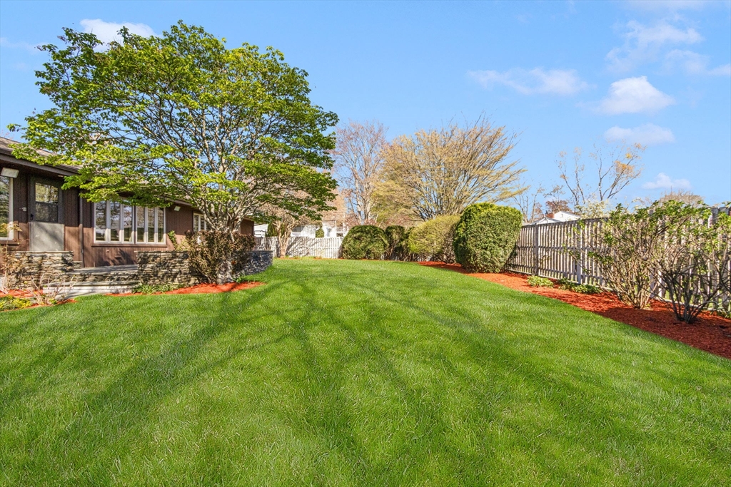 45 Archer Street Fall River, MA 02720 - Photo 5 of 42