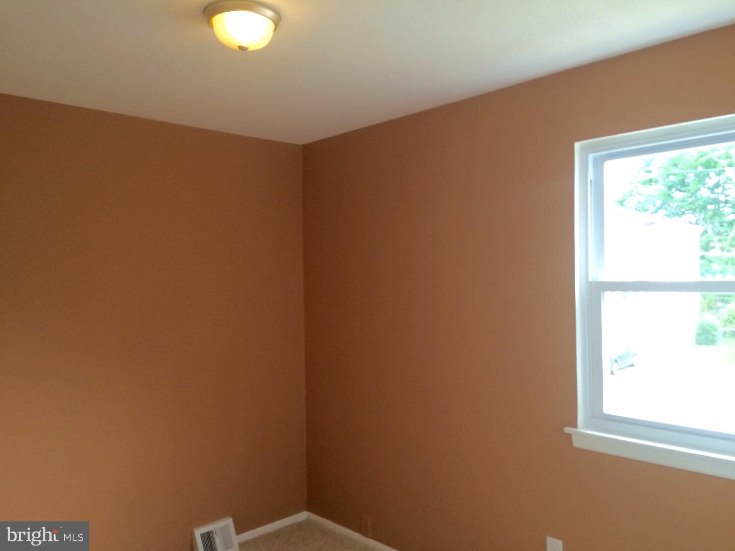 1867 Garth Road Philadelphia, PA 19116 - Photo 13 of 25 Gallery Image 13