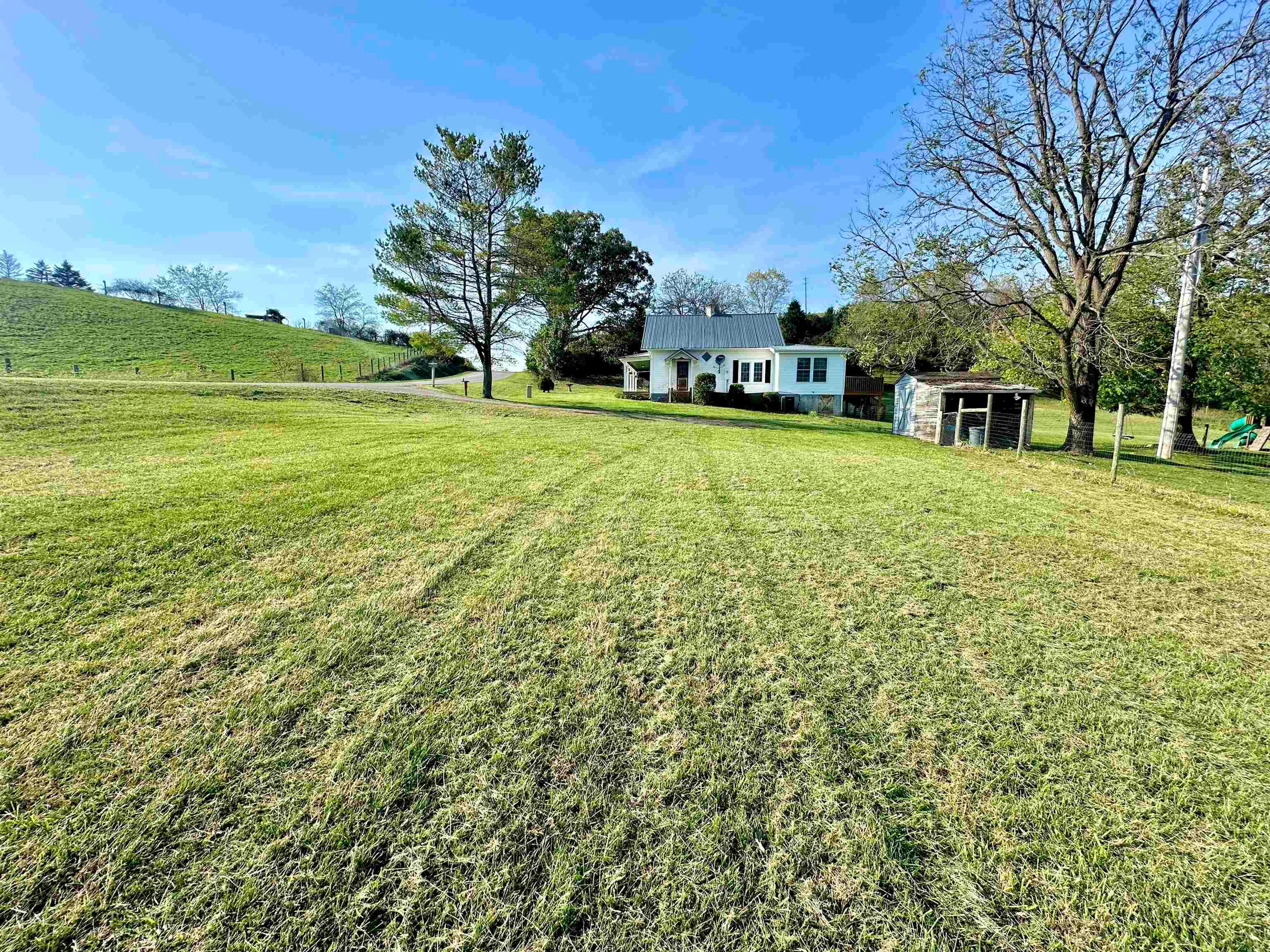 5030 Blue Springs Road Hiwassee, VA 24347 - Photo 65 of 71 Gallery Image 65