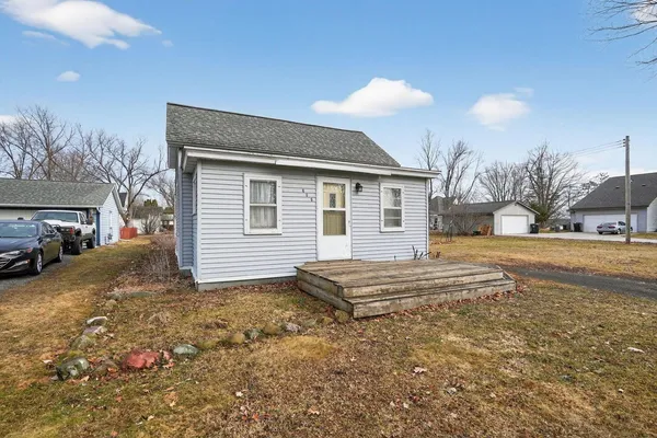 $139,000 | 809 East Park Avenue, Luck, WI 54853