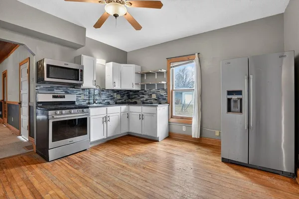 $139,000 | 809 East Park Avenue, Luck, WI 54853