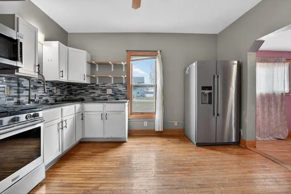 $139,000 | 809 East Park Avenue, Luck, WI 54853