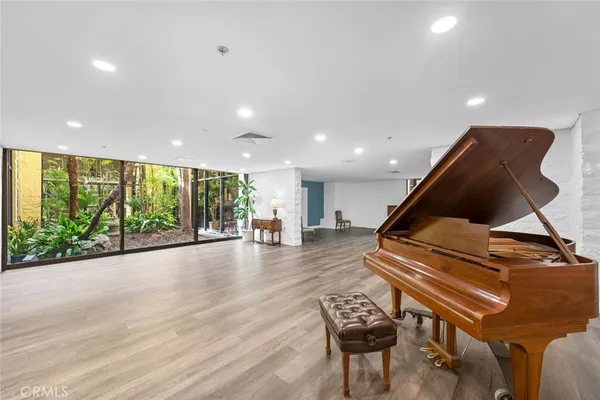 $21,500 | 24055 Paseo Del Lago, Unit 612, Laguna Woods, CA 92637