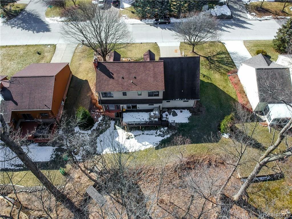 1880 North Fairview Lane Rochester, MI 48306 - Photo 29 of 33 Aerial_IV.jpg