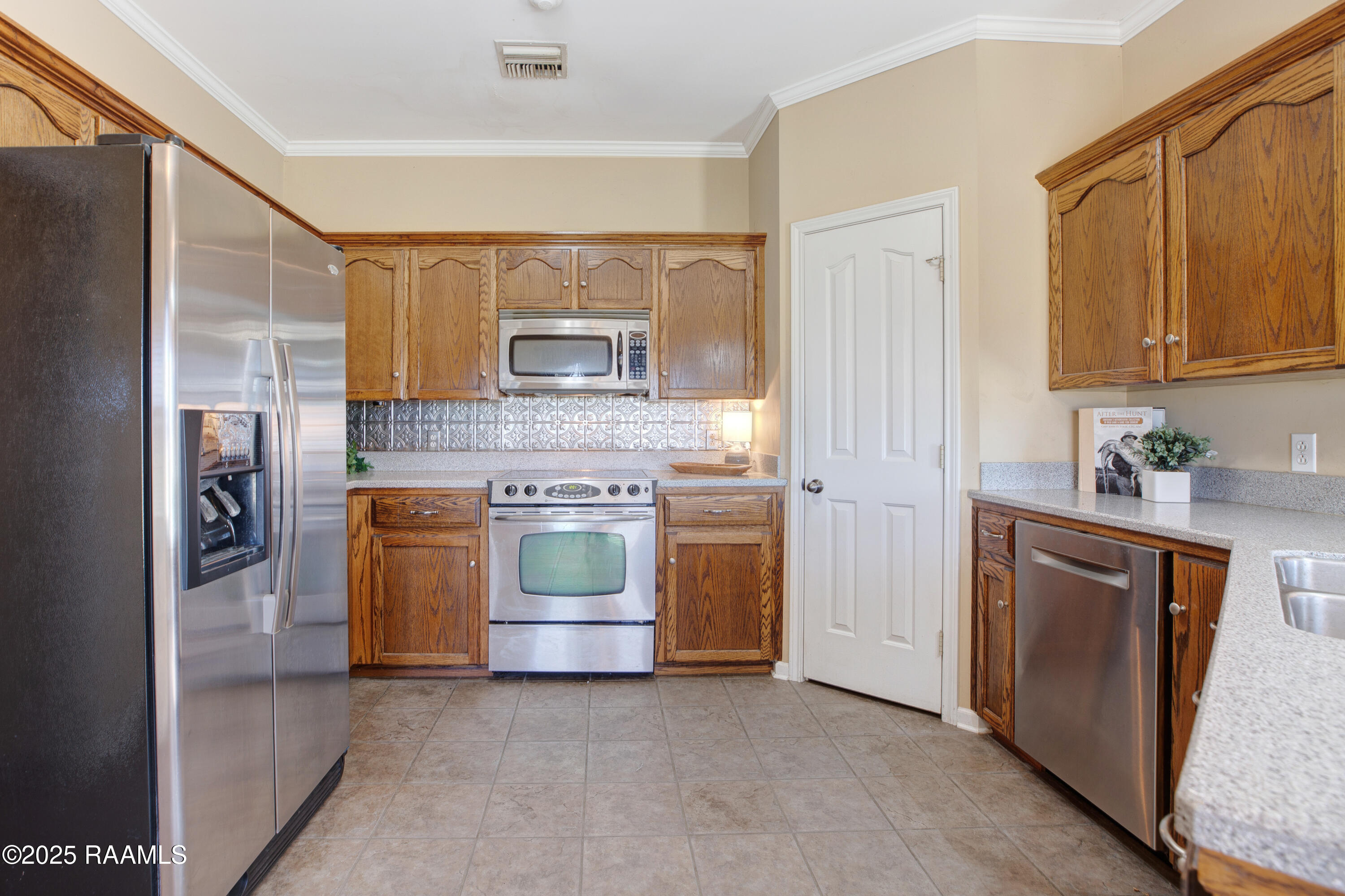 2612 Vida Shaw Road New Iberia, LA 70563 - Photo 10 of 20 2612 Vida Shaw -11