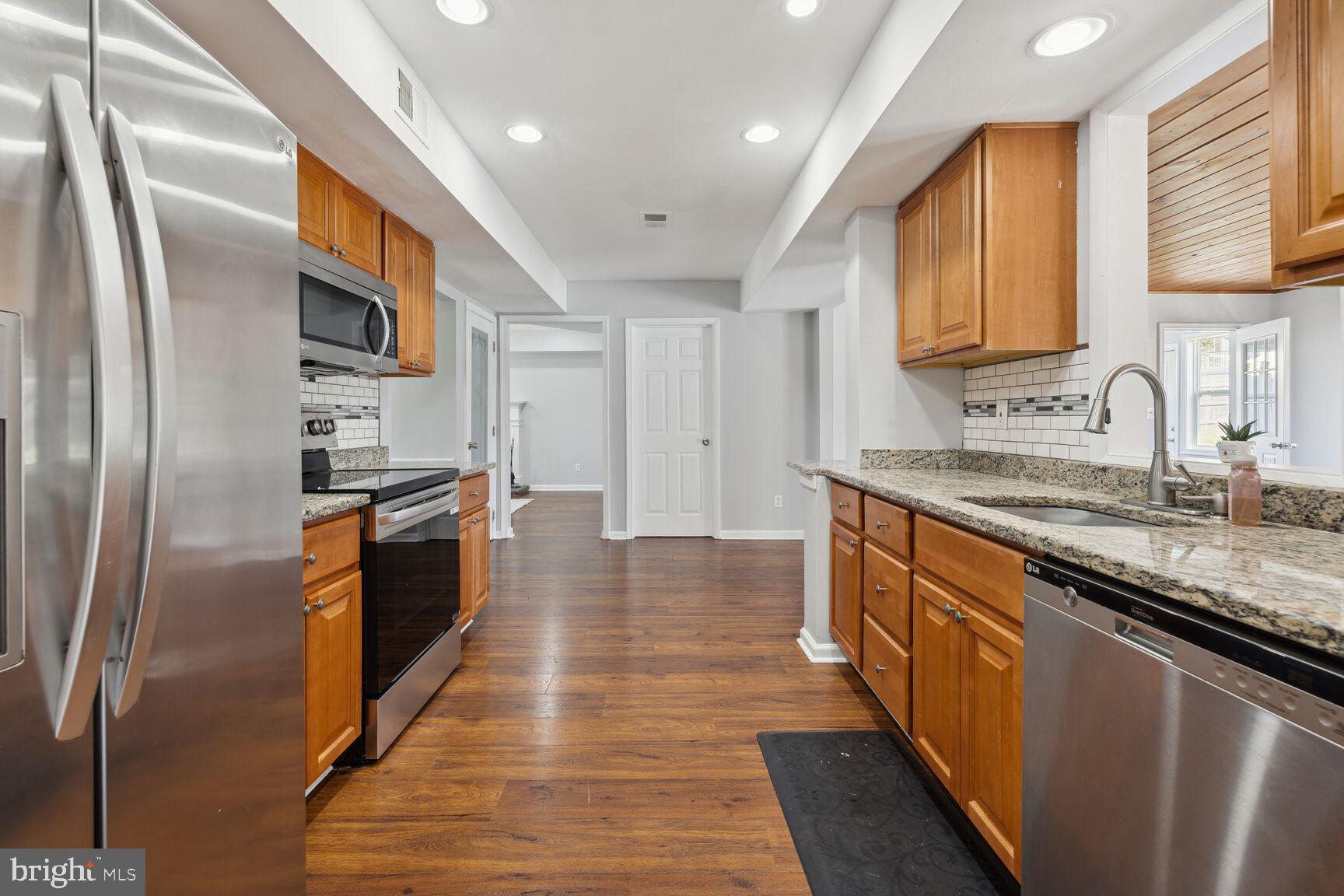 17109 Butler Road Poolesville, MD 20837 - Photo 21 of 39