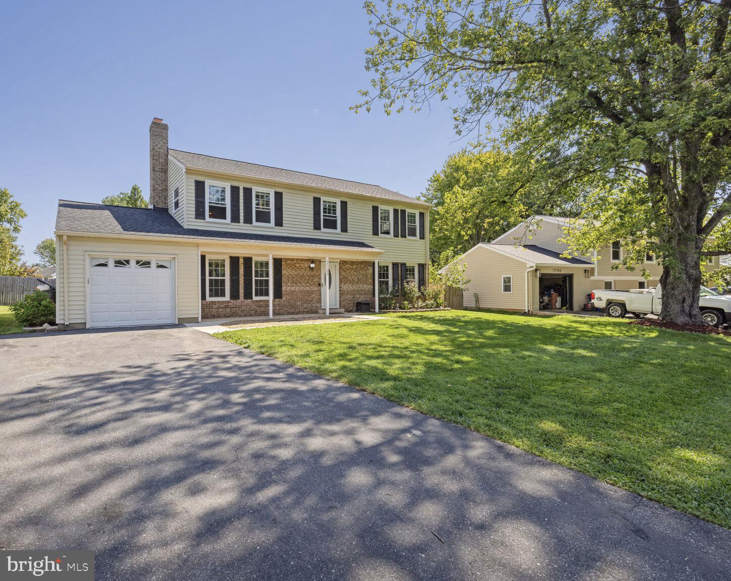 17109 Butler Road Poolesville, MD 20837 - Photo 3 of 39