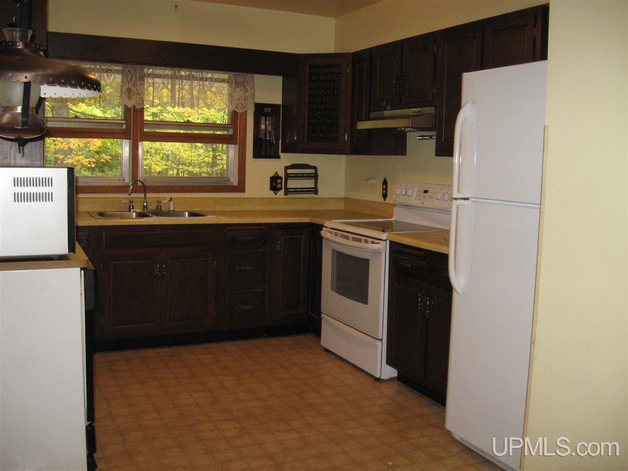 10697 South 75 Road Rapid River, MI 49878 - Photo 2 of 23