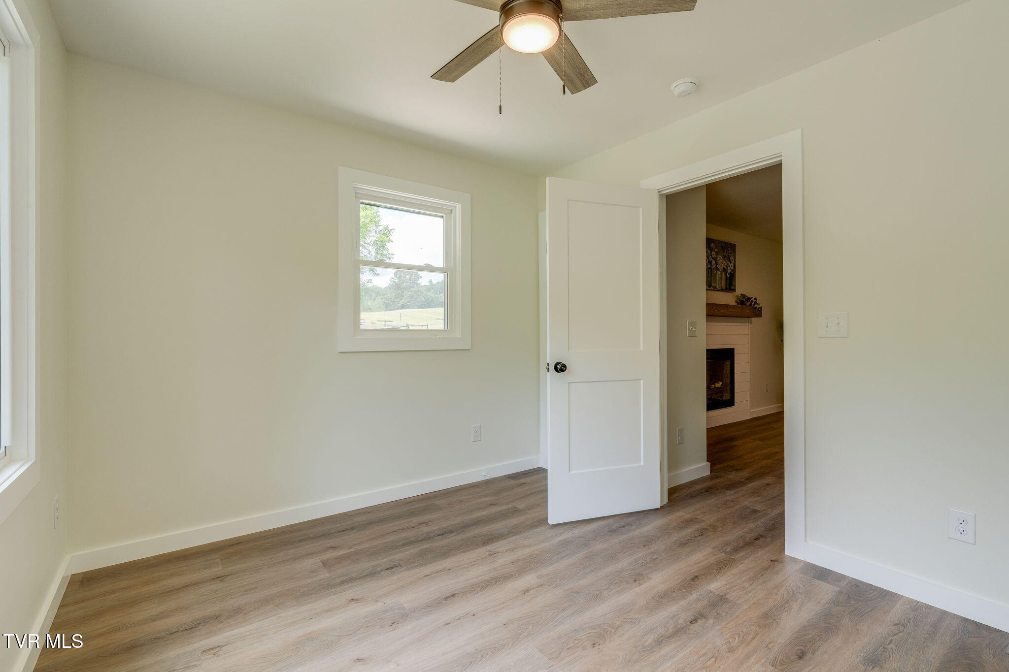 144 Lone Oak Road Surgoinsville, TN 37873 - Photo 23 of 38 023 (17)