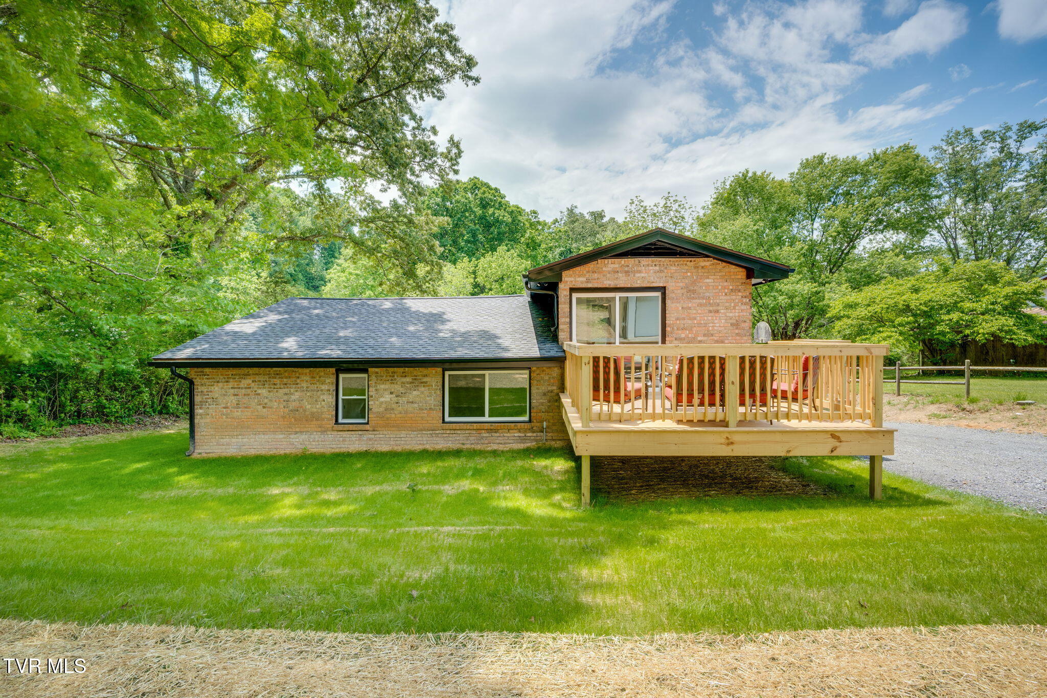 144 Lone Oak Road Surgoinsville, TN 37873 - Photo 30 of 38 030 (12)