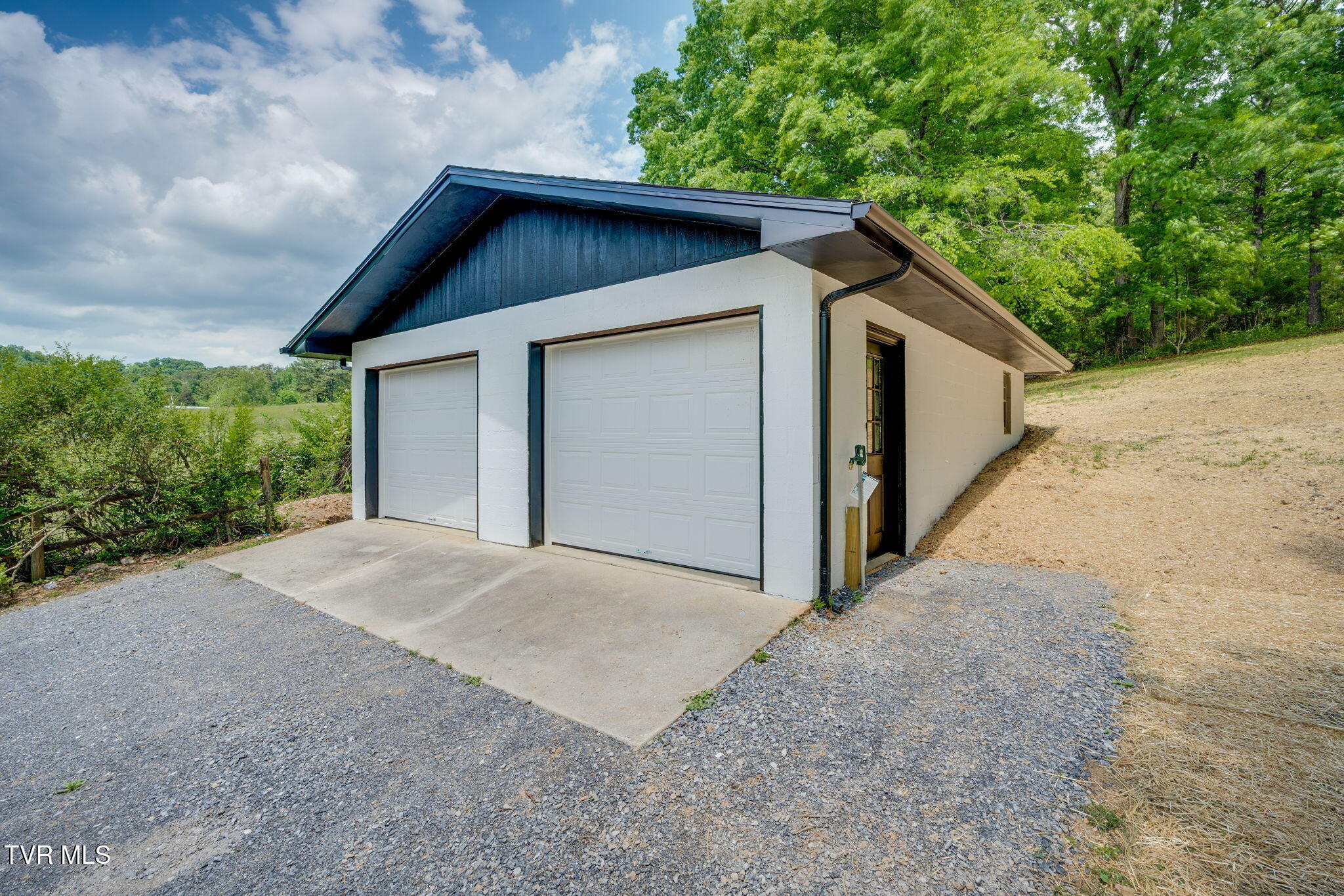 144 Lone Oak Road Surgoinsville, TN 37873 - Photo 34 of 38 034 (10)