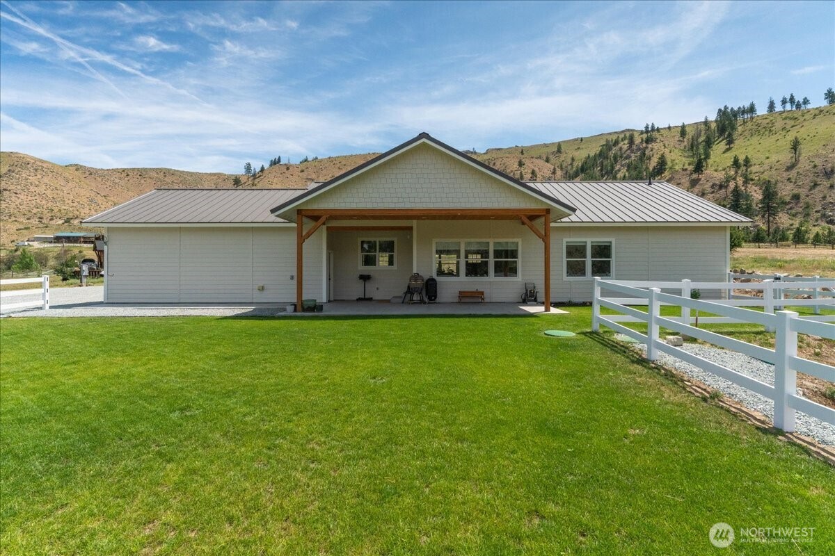 87 Burma Road Pateros, WA 98846 - Photo 5 of 21