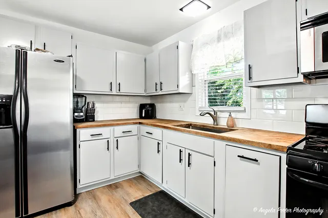 $269,900 | 4709 William Street, McHenry, IL 60051