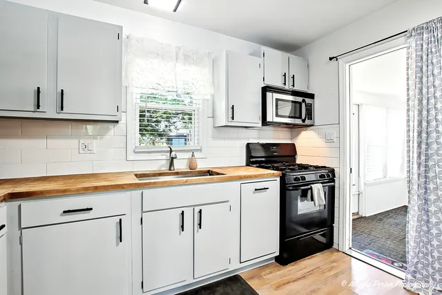 $269,900 | 4709 William Street, McHenry, IL 60051