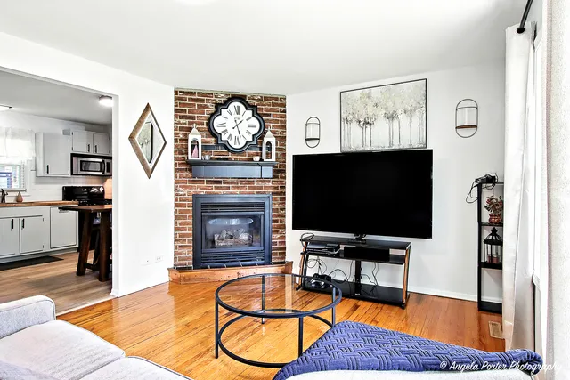 $269,900 | 4709 William Street, McHenry, IL 60051