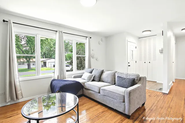 $269,900 | 4709 William Street, McHenry, IL 60051