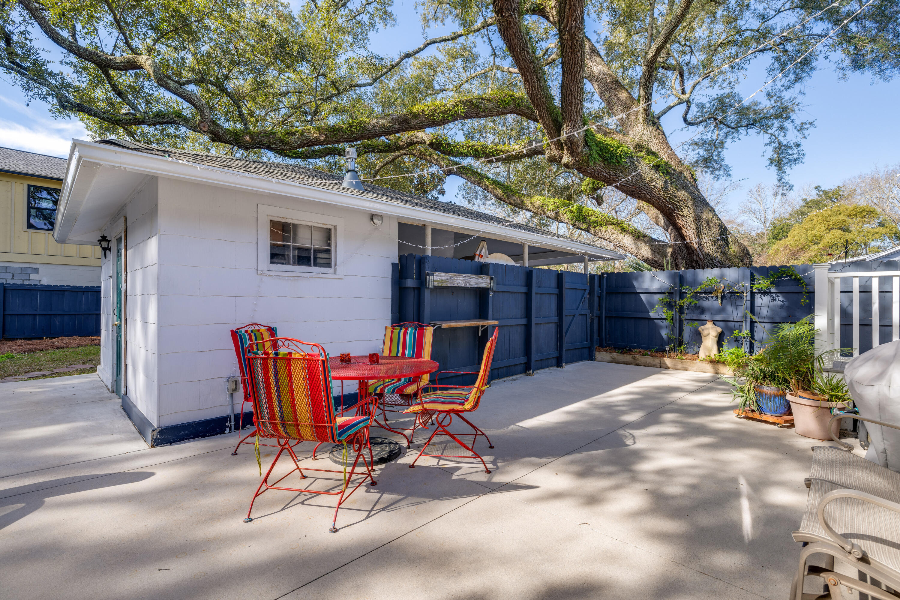 304 Magnolia Road Charleston, SC 29407 - Photo 17 of 44 Back Patio w/Detached Storage