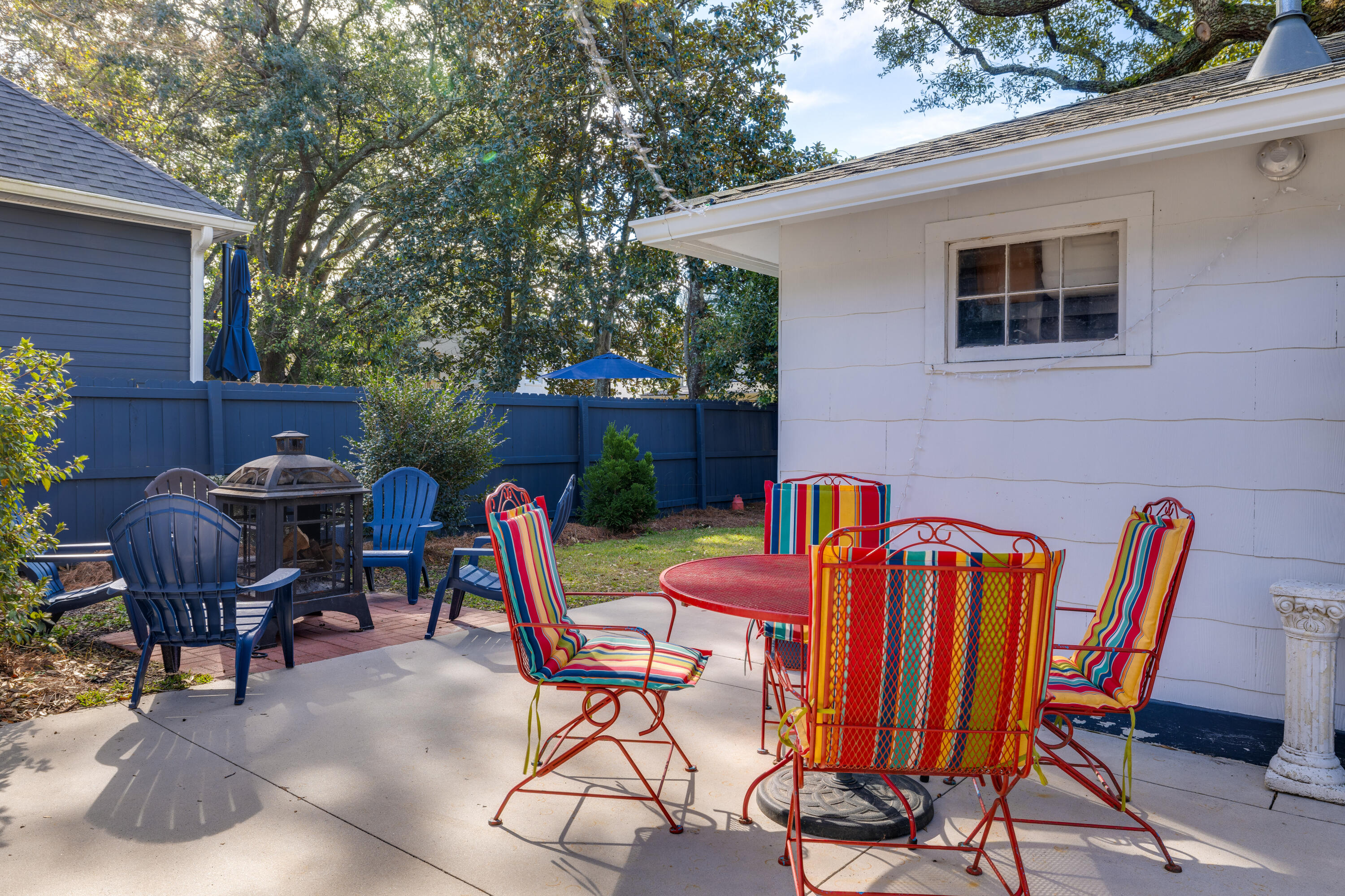304 Magnolia Road Charleston, SC 29407 - Photo 32 of 44 Back Patio