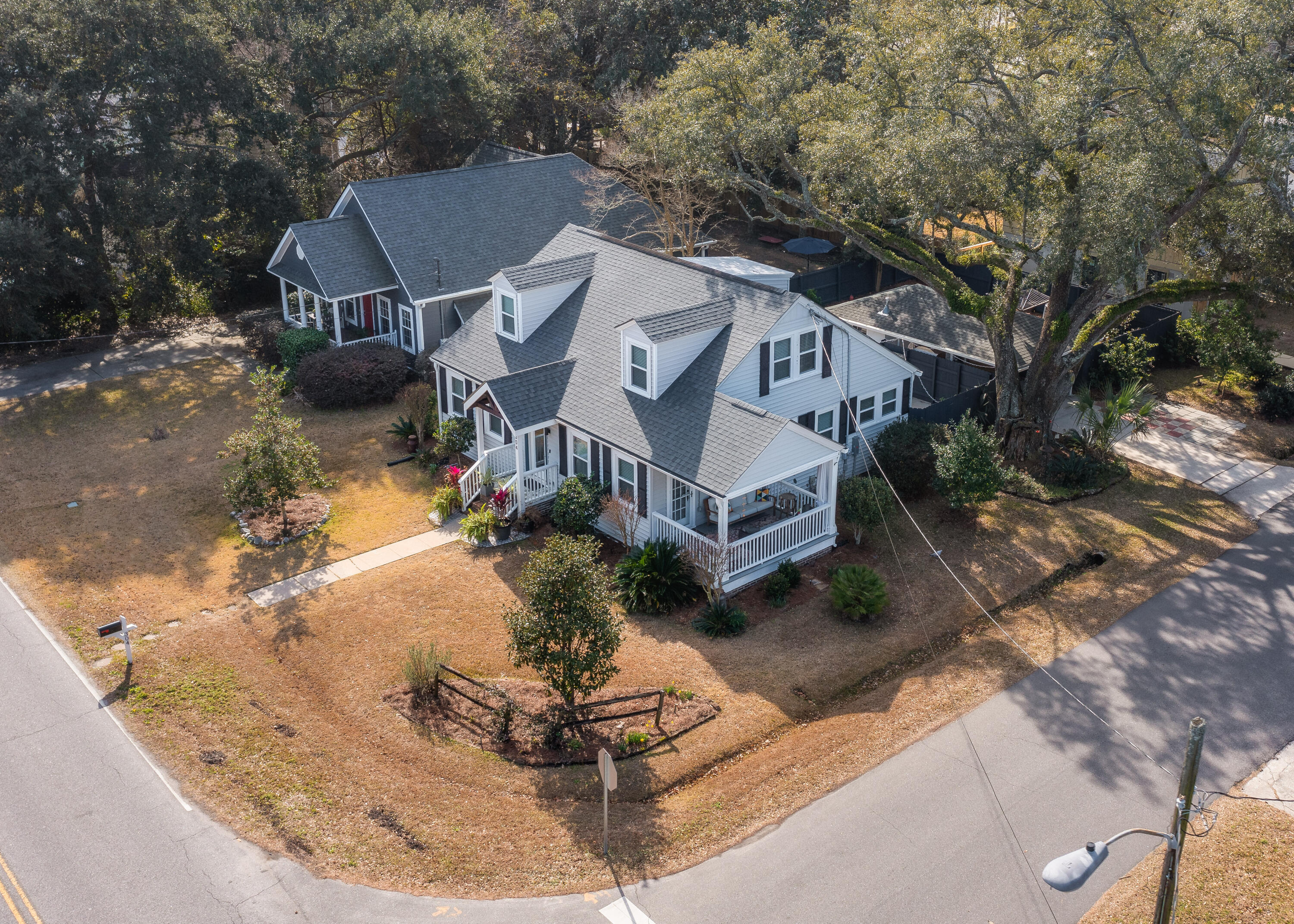 304 Magnolia Road Charleston, SC 29407 - Photo 41 of 44 Large Corner Lot