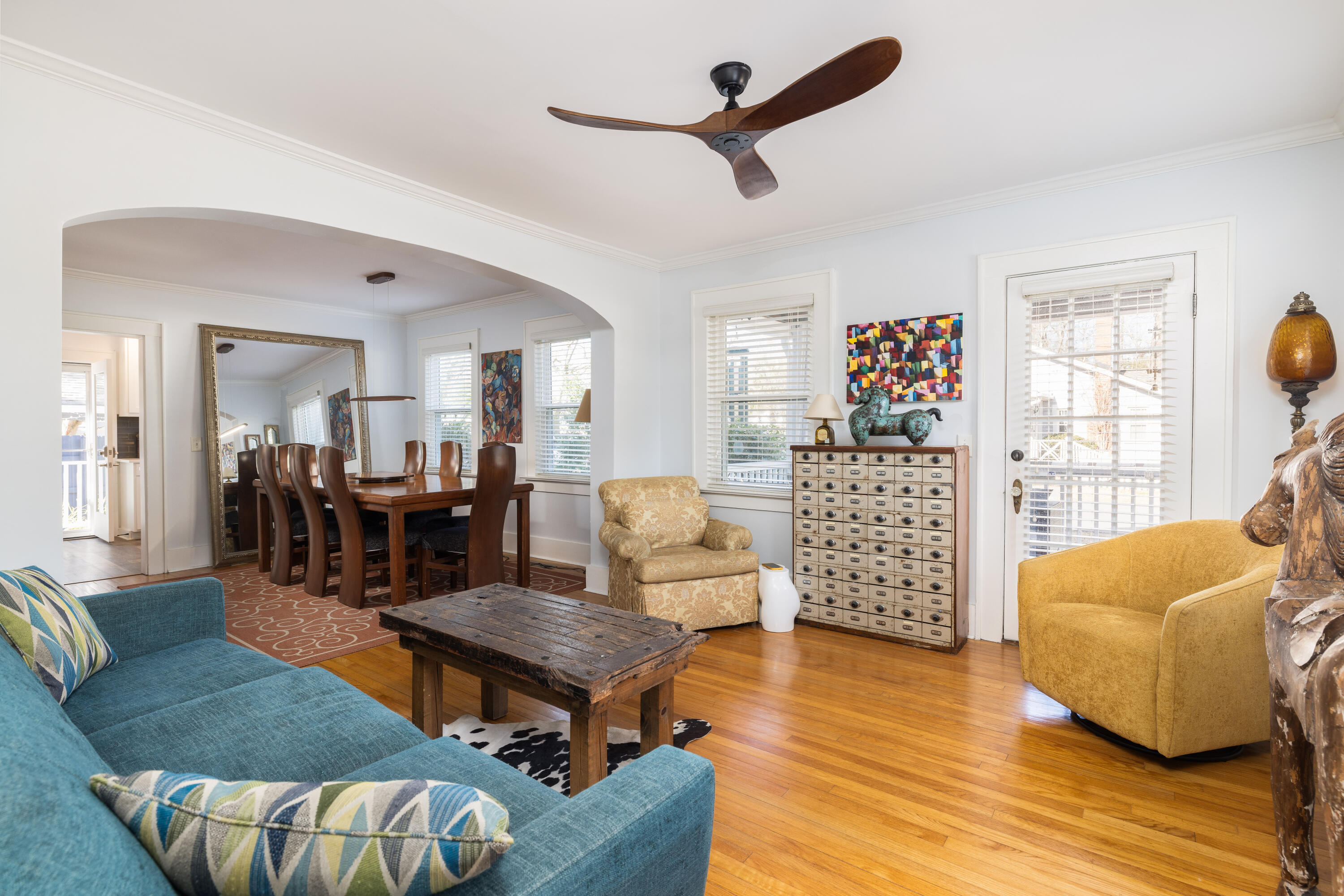 304 Magnolia Road Charleston, SC 29407 - Photo 8 of 44 Living Room