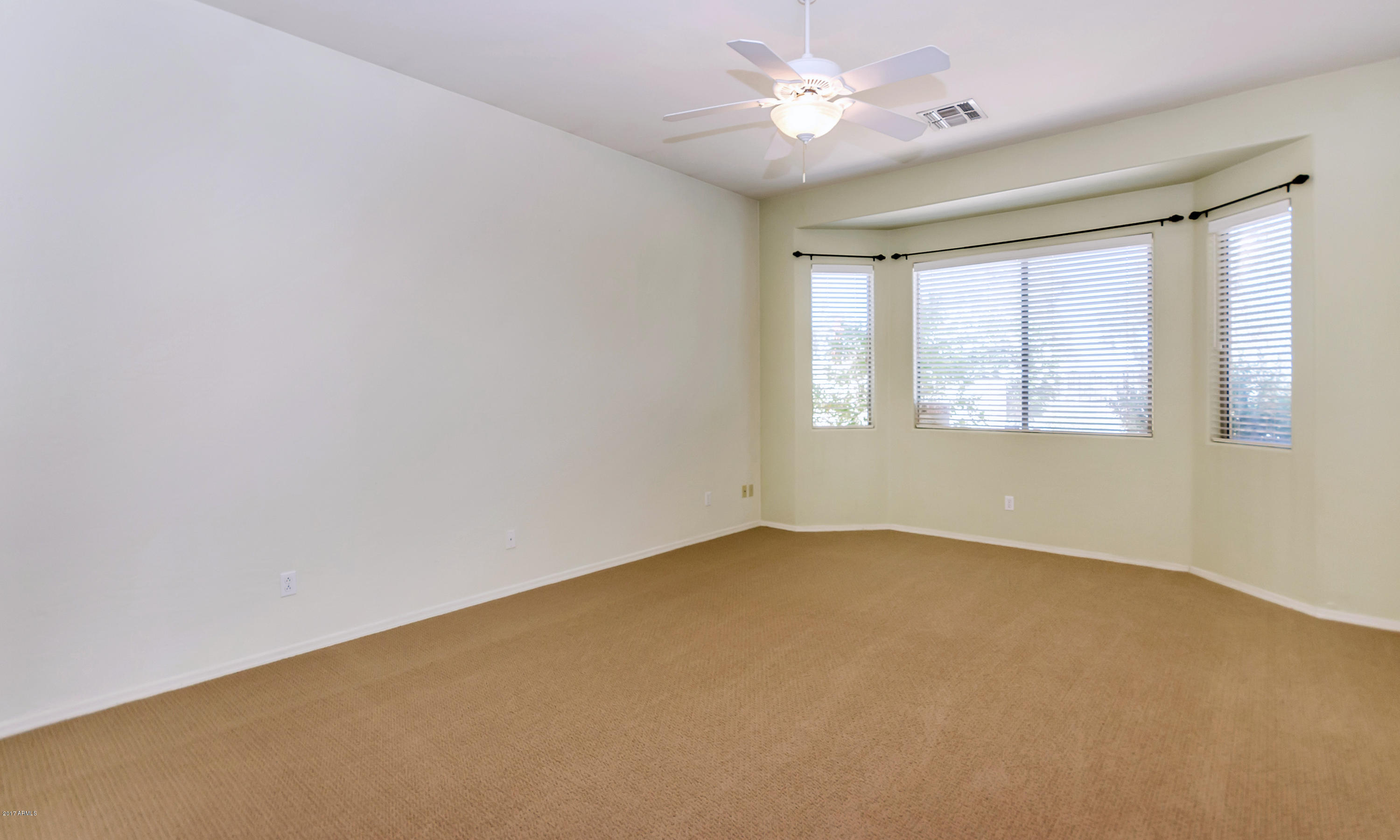 2454 East Fremont Road Phoenix, AZ 85042 - Photo 11 of 25 TOD_7889