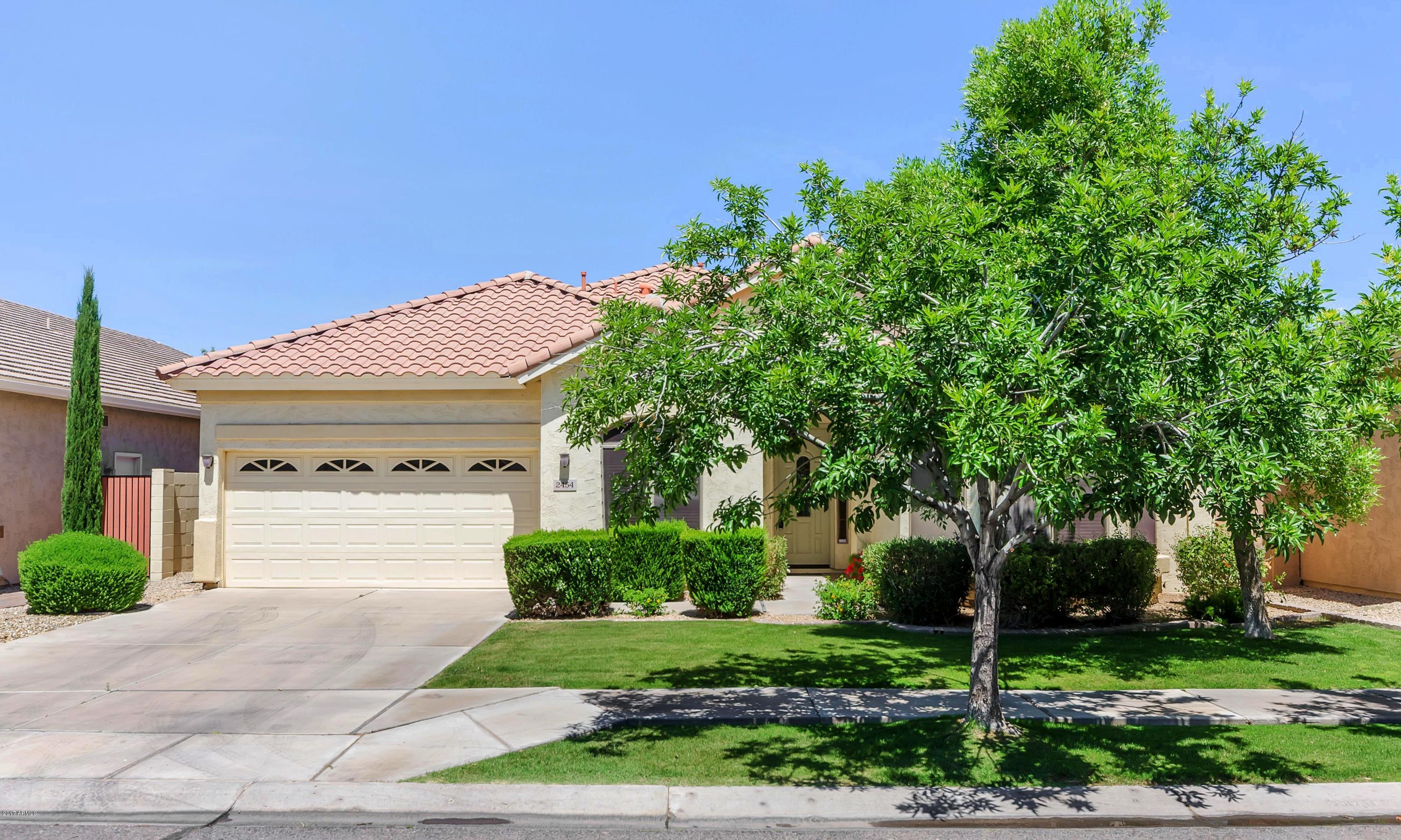 2454 East Fremont Road Phoenix, AZ 85042 - Photo 2 of 25 TOD_7875