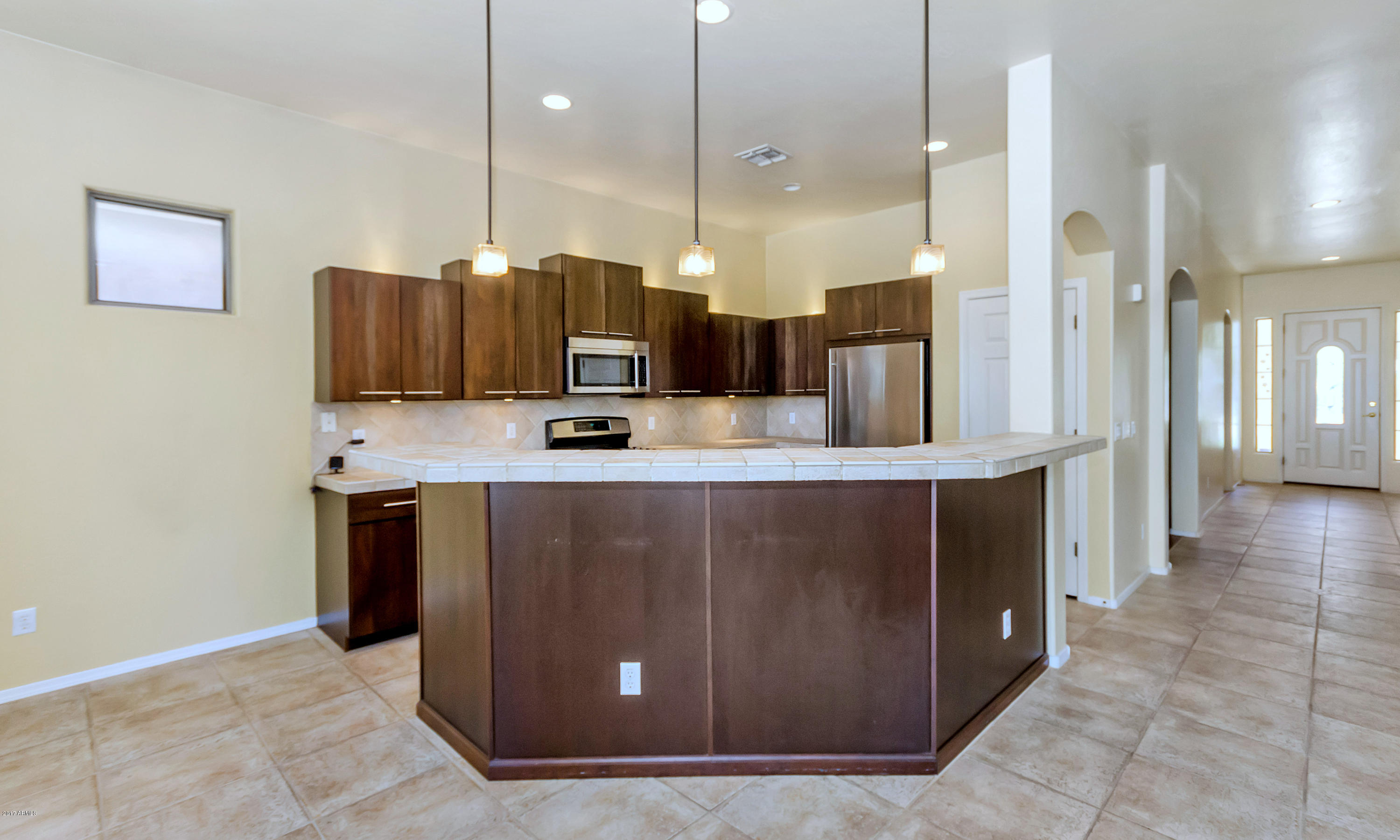 2454 East Fremont Road Phoenix, AZ 85042 - Photo 6 of 25 TOD_7881