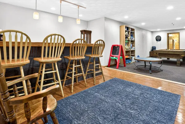 $439,900 | 426 Wooden Shoe Circle, Kaukauna, WI 54130