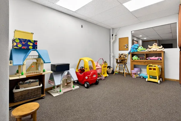 $439,900 | 426 Wooden Shoe Circle, Kaukauna, WI 54130