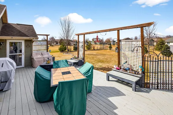 $439,900 | 426 Wooden Shoe Circle, Kaukauna, WI 54130