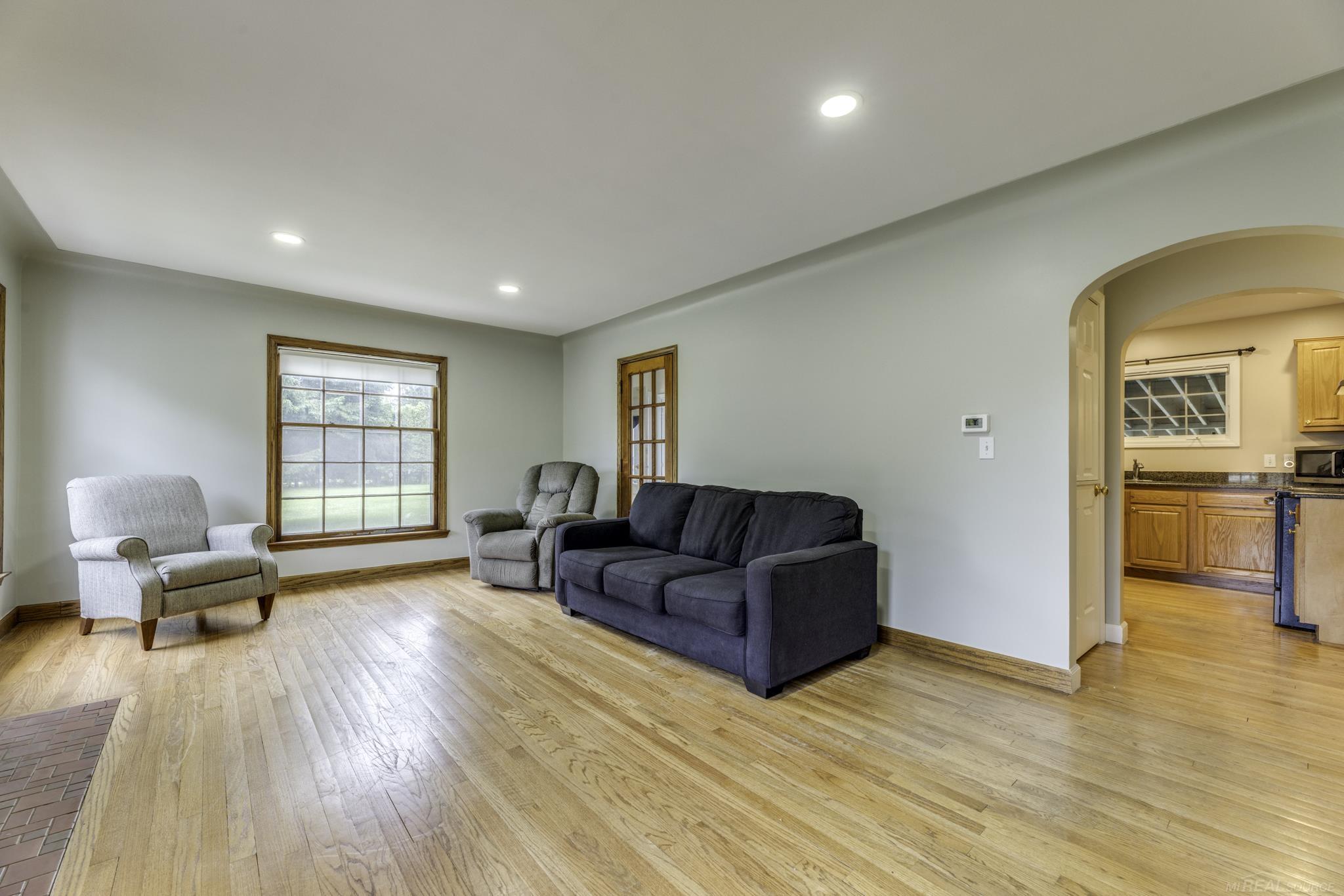 4484 Lakeshore Road Lexington, MI 48450 - Photo 10 of 93