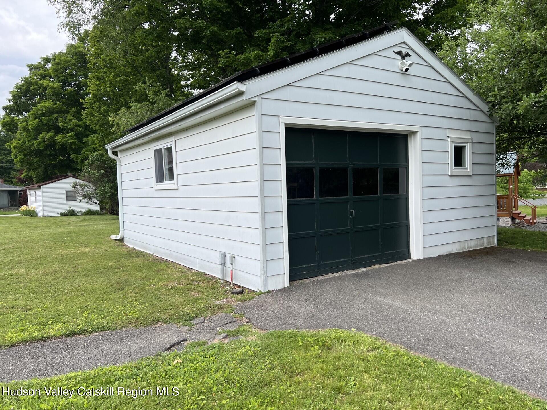 18 Brockett Road Windham, NY 12496 - Photo 14 of 14 18 Brockett garage