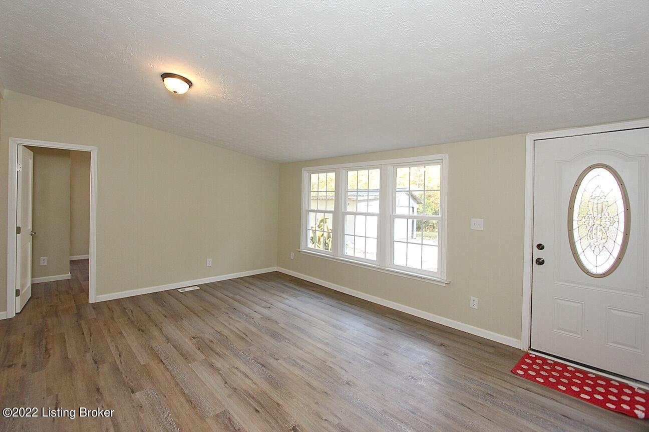 2822 Beech Grove Road Shepherdsville, KY 40165 - Photo 7 of 35 All Photos - 1 of 1 (5)