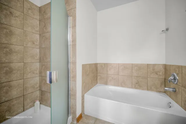 $435,000 | 369 Vaughn Circle, Aurora, IL 60502