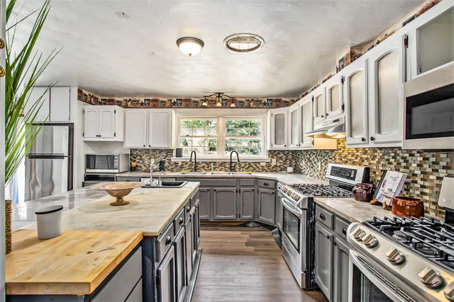 $440,000 | 11303 W Drive North, Bellevue, MI 49021