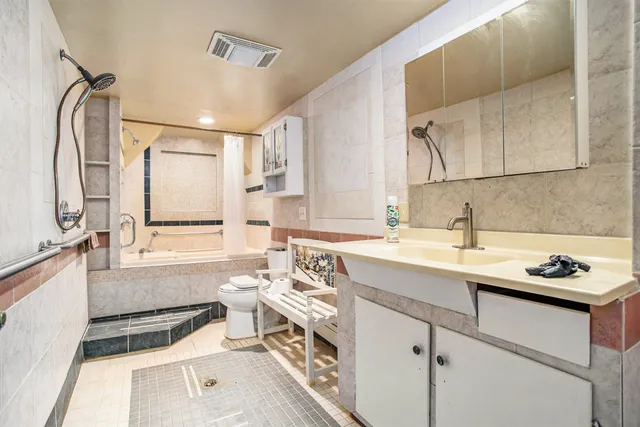 $440,000 | 11303 W Drive North, Bellevue, MI 49021