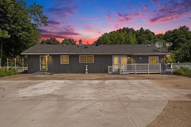 $440,000 | 11303 W Drive North, Bellevue, MI 49021