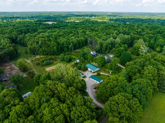 $440,000 | 11303 W Drive North, Bellevue, MI 49021