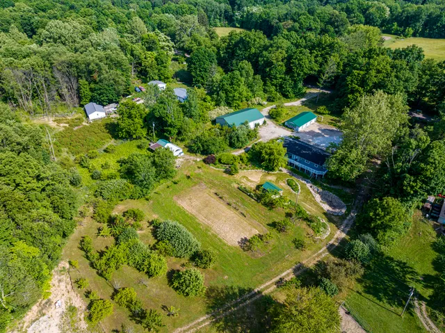 $440,000 | 11303 W Drive North, Bellevue, MI 49021