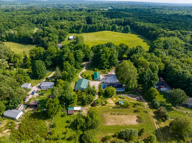 $440,000 | 11303 W Drive North, Bellevue, MI 49021