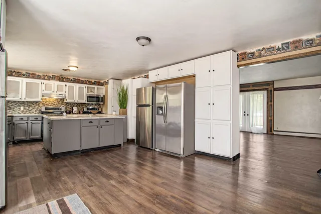 $440,000 | 11303 W Drive North, Bellevue, MI 49021