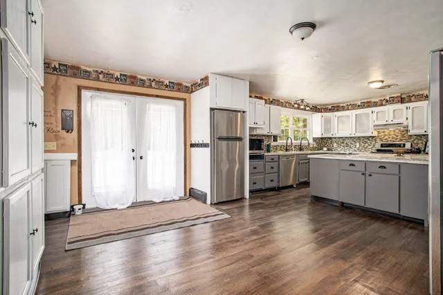 $440,000 | 11303 W Drive North, Bellevue, MI 49021