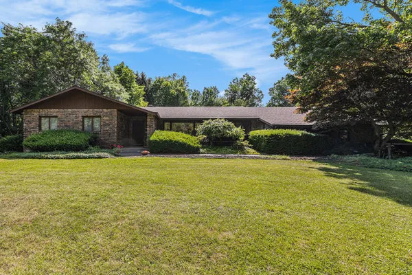 $490,000 | 1687 West Willis Road, Saline, MI 48176