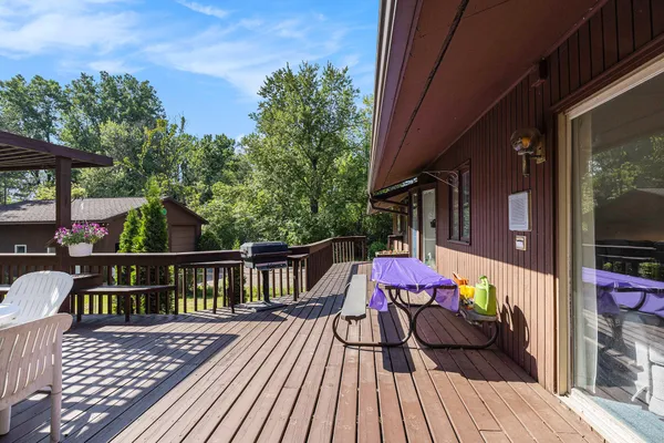 $490,000 | 1687 West Willis Road, Saline, MI 48176