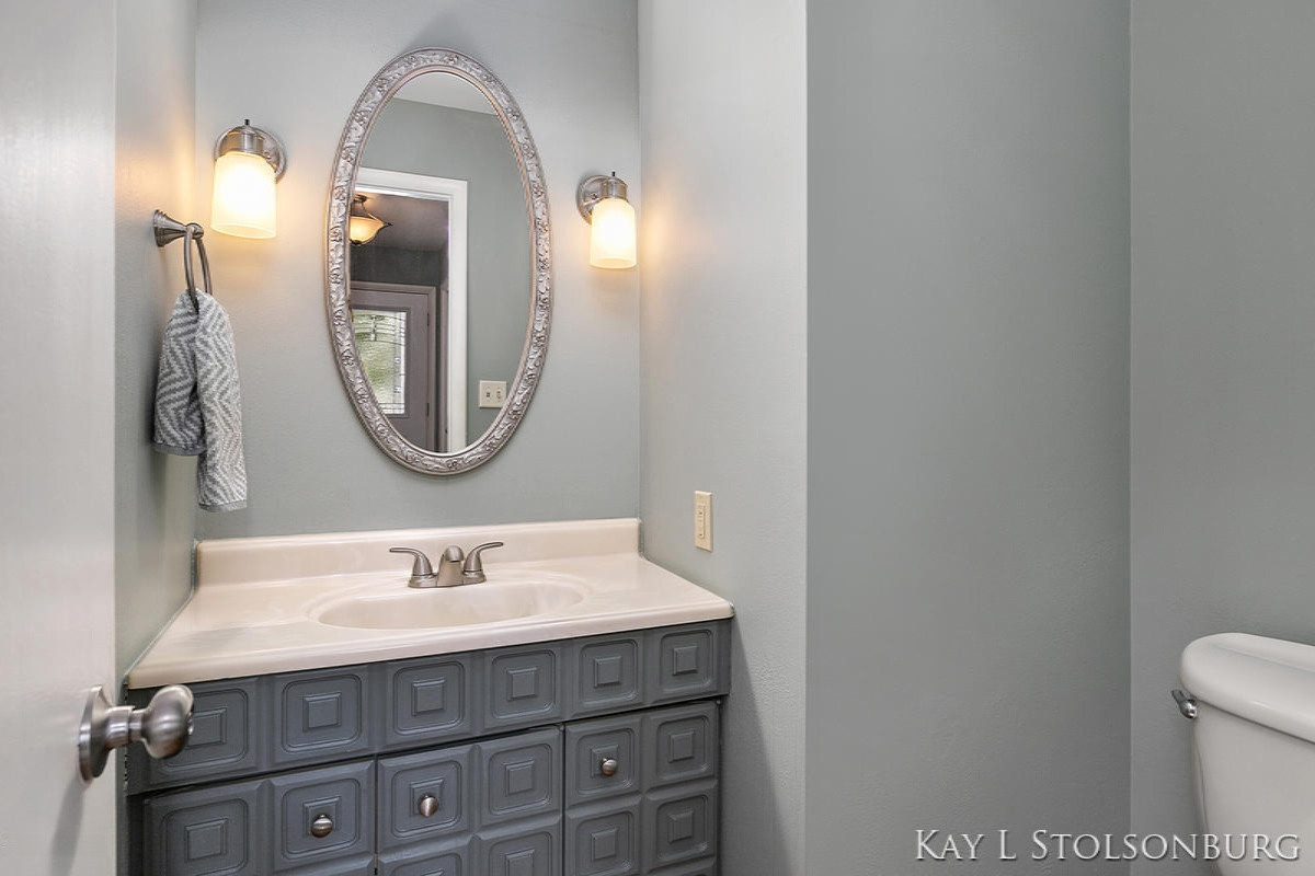 230 West State Road, Unit 4 Hastings, MI 49058 - Photo 16 of 38 IMG_1015