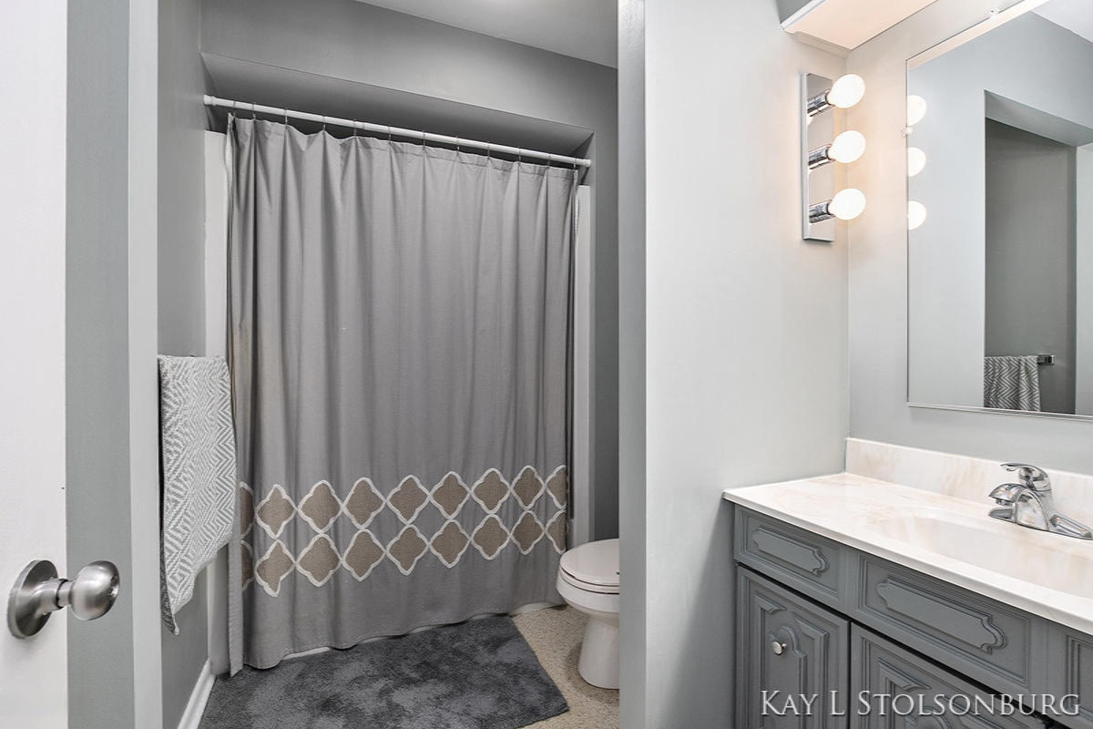 230 West State Road, Unit 4 Hastings, MI 49058 - Photo 21 of 38 IMG_1020