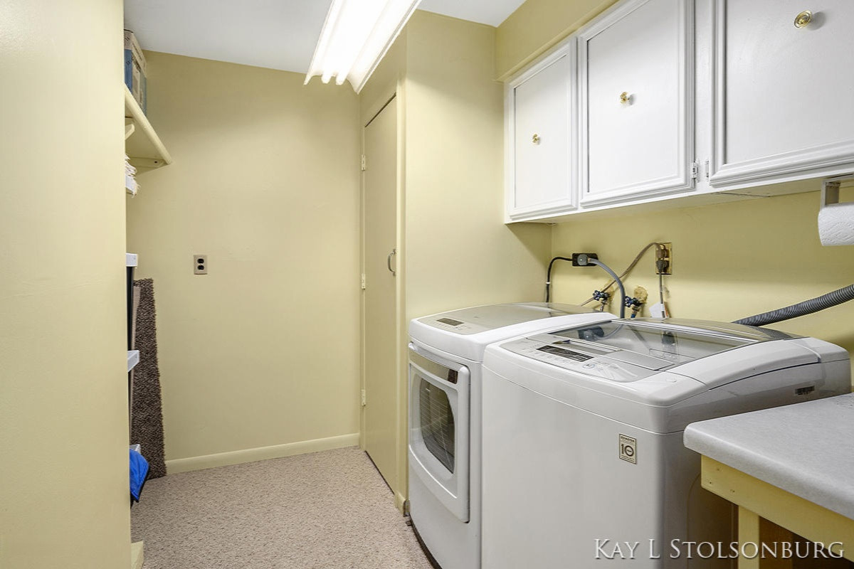 230 West State Road, Unit 4 Hastings, MI 49058 - Photo 26 of 38 IMG_1025